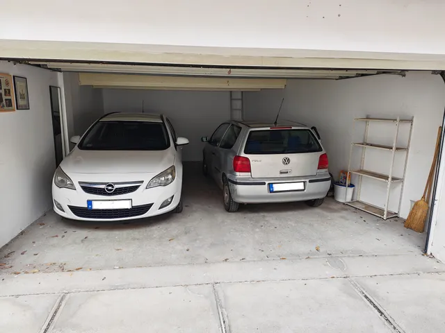 Eladó garázs Cegléd 27 nm