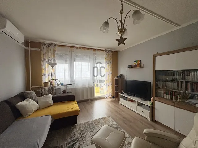 Eladó lakás Cegléd 64 nm