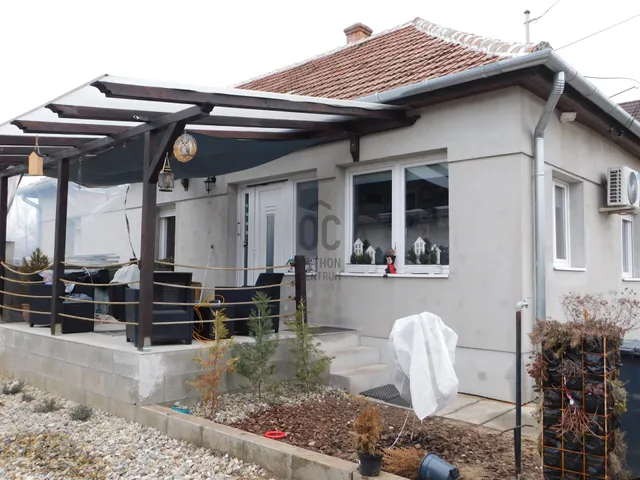 Eladó ház Tápiószentmárton 67 nm