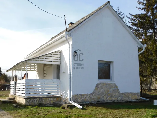 Eladó üdülő és hétvégi ház Tápiószentmárton 38 nm