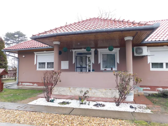 Eladó ház Tápiószele 93 nm