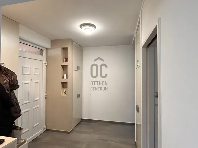 Eladó lakás Cegléd 83 nm