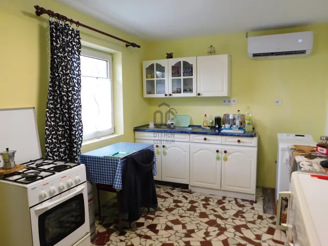 Eladó ház Tápiószentmárton 27 nm