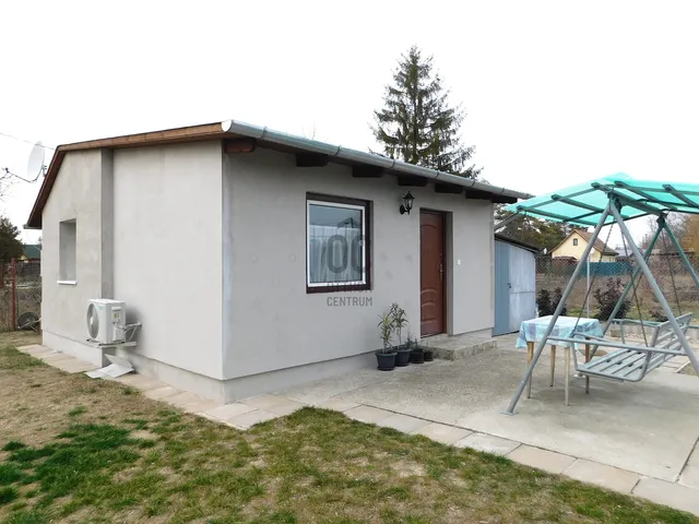 Eladó üdülő és hétvégi ház Tápiószentmárton 27 nm