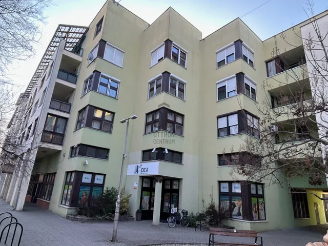 Eladó lakás Cegléd 38 nm