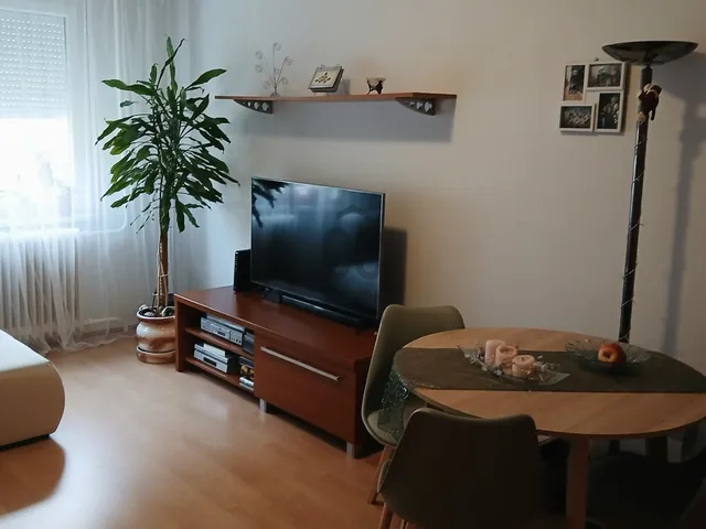 Eladó lakás Cegléd 52 nm