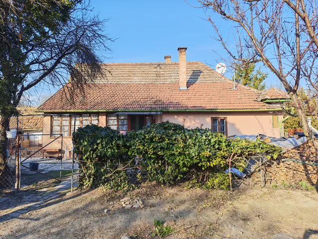 Eladó ház Cegléd 65 nm