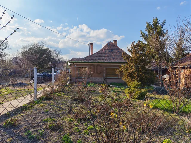 Eladó ház Cegléd 65 nm