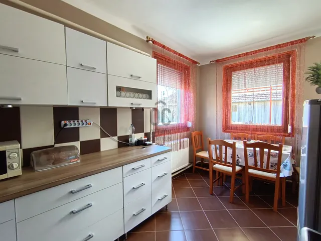 Eladó ház Gomba 70 nm