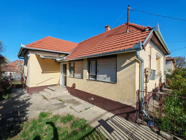 Eladó ház Abony 60 nm