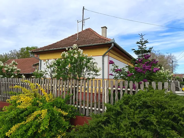 Eladó ház Nyársapát 62 nm