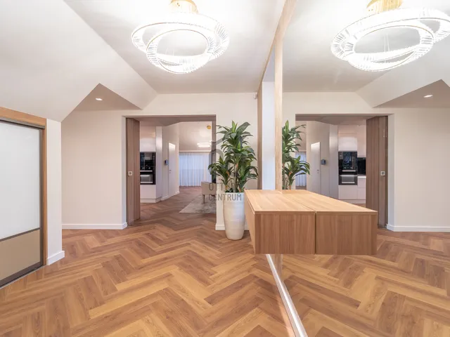 Eladó lakás Budapest VI. kerület 139 nm