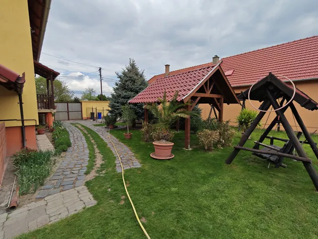 Eladó ház Cegléd 140 nm