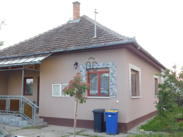 Eladó ház Tápiószőlős 75 nm