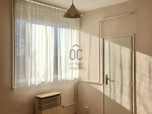 Eladó lakás Cegléd 56 nm