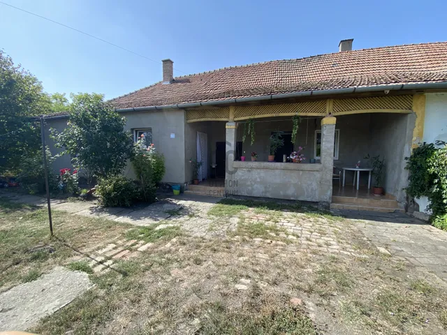 Eladó ház Abony 120 nm
