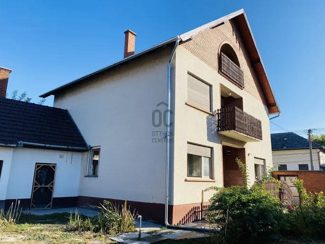 Eladó ház Cegléd 280 nm