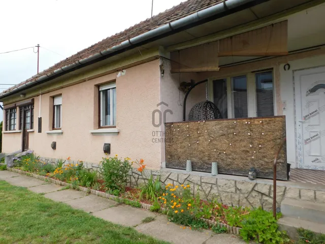 Eladó ház Tápióbicske 76 nm