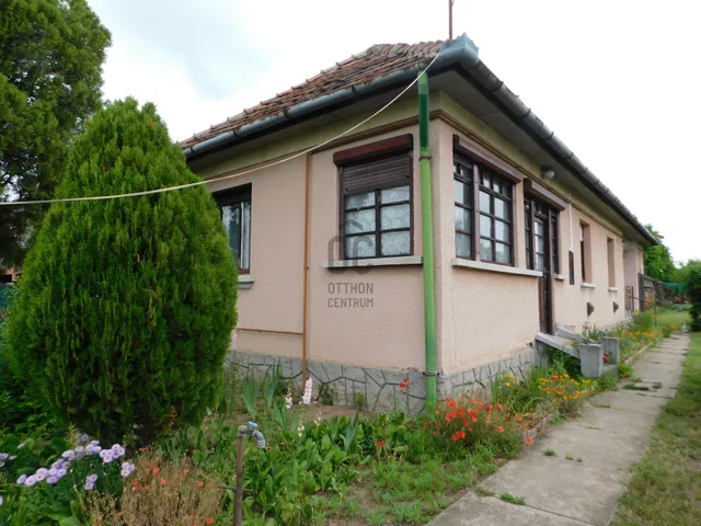 Eladó ház Tápióbicske 67 nm