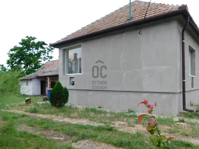 Eladó ház Tápióság 64 nm
