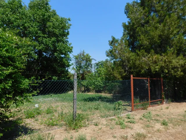 Eladó telek Tápiószentmárton 563 nm