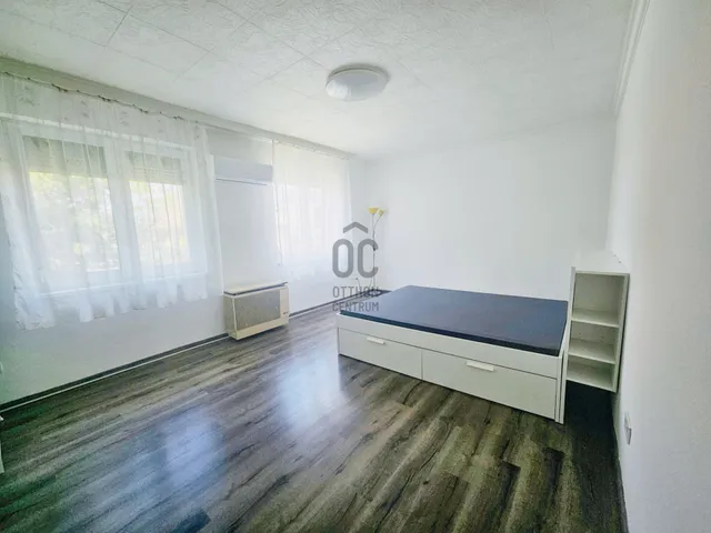 Eladó ház Cegléd 160 nm