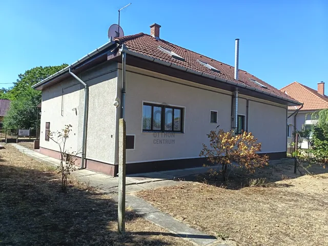 Eladó ház Cegléd 160 nm