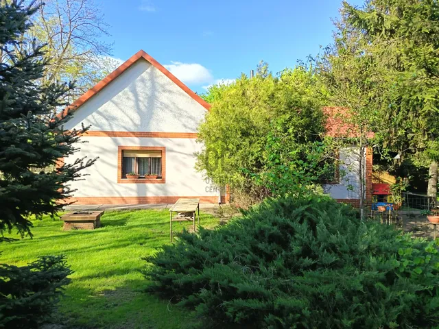 Eladó ház Csemő 140 nm