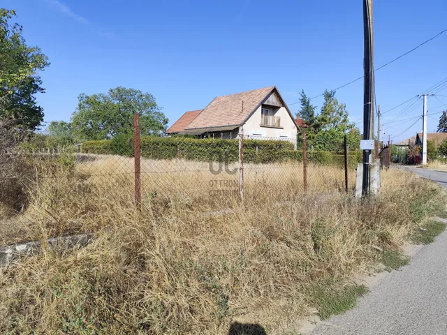 Eladó telek Tápiószele 991 nm