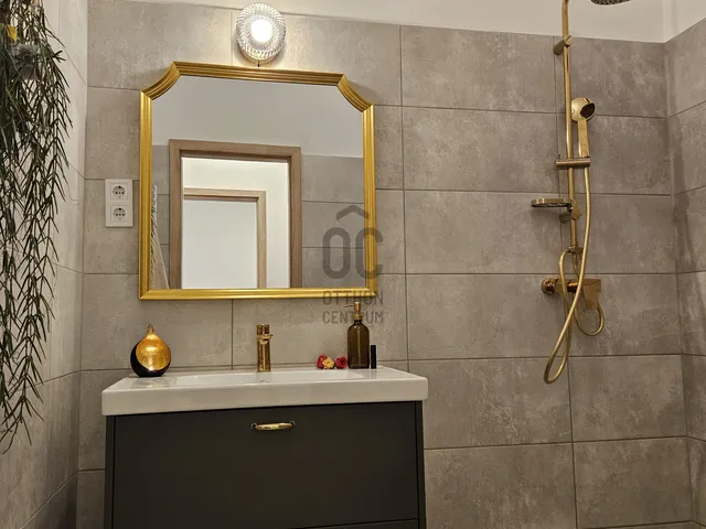 Eladó lakás Budapest I. kerület, Hattyú utca 62 nm