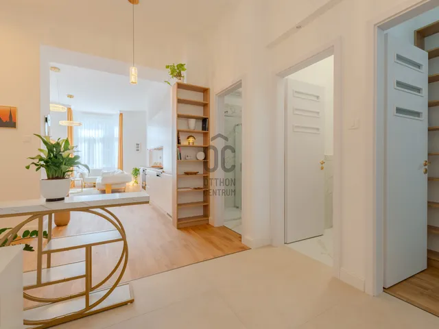 Eladó lakás Budapest I. kerület, Mária tér 64 nm