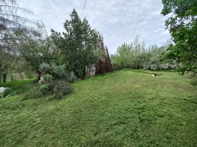 Eladó telek Dunaújváros, Óváros 1272 nm