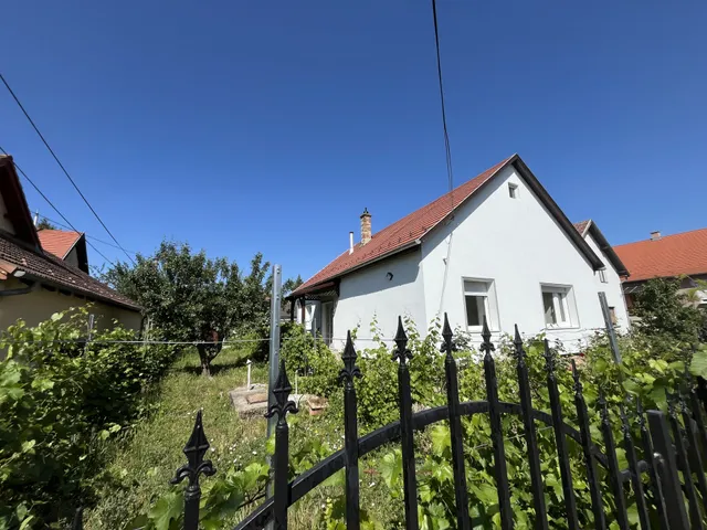 Eladó ház Budakalász, Ófalu 90 nm