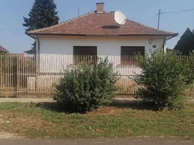 Eladó ház Budapest XVIII. kerület, Szemeretelep 110 nm