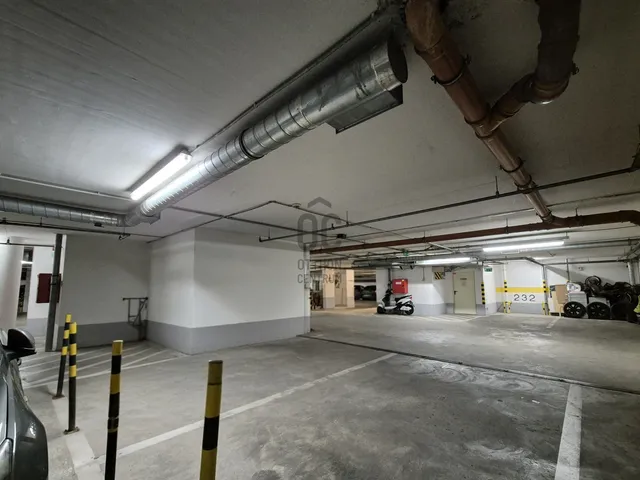 Eladó garázs Budapest XIII. kerület, Angyalföld 12 nm