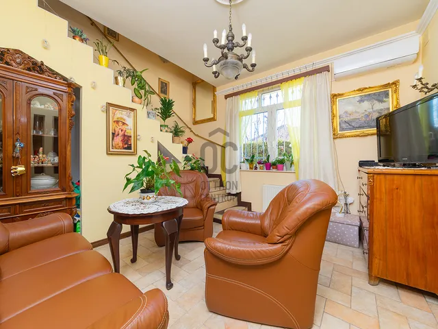 Eladó ház Budapest XVIII. kerület, Szemeretelep 165 nm