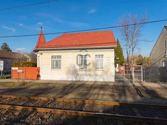 Eladó ház Budapest XVIII. kerület, Szemeretelep 165 nm