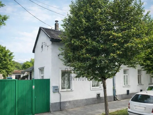 Eladó telek Budapest IV. kerület 954 nm