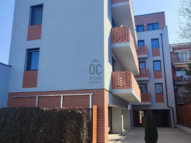 Eladó garázs Budapest XIII. kerület, Angyalföld 12 nm