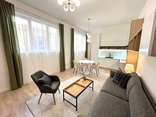Eladó lakás Budapest VI. kerület, Nagykörúton belüli terület 46 nm