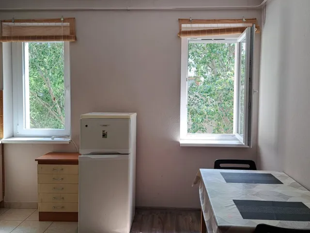 Kiadó lakás Szolnok, Bálvány út 40 nm