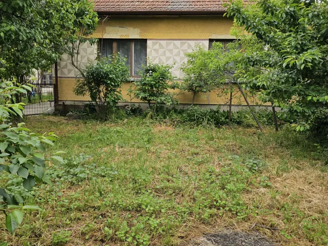 Eladó ház Szolnok, Raktár utca 100 nm
