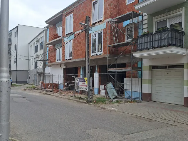 Eladó lakás Szolnok, Belváros 94 nm