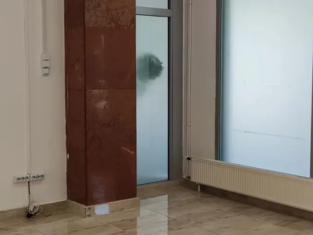 Kiadó kereskedelmi és ipari ingatlan Szolnok, Belváros 150 nm