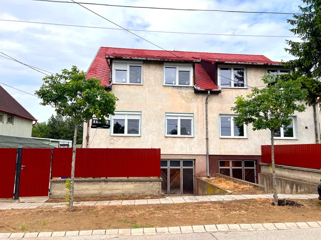 Eladó ház Debrecen, Kerekestelep, Poroshát 130 nm