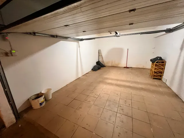 Eladó garázs Debrecen, Vargakert, Szoboszlói ut 205 nm
