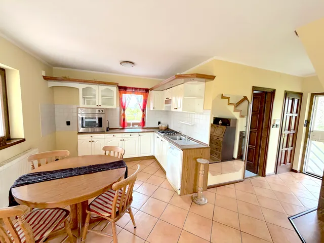 Eladó ház Siófok, Kilitiszőlőhegy 144 nm