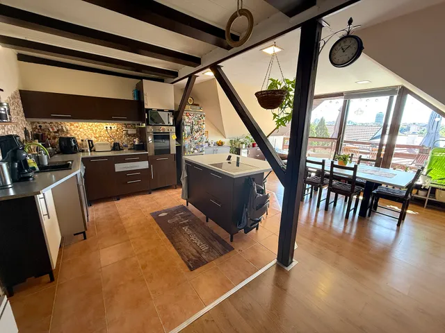 Eladó ház Veszprém, Dózsaváros 183 nm