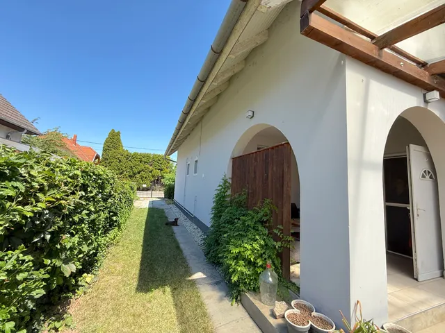 Eladó lakás Siófok, Balatonszéplak, Hársfa u 72 nm