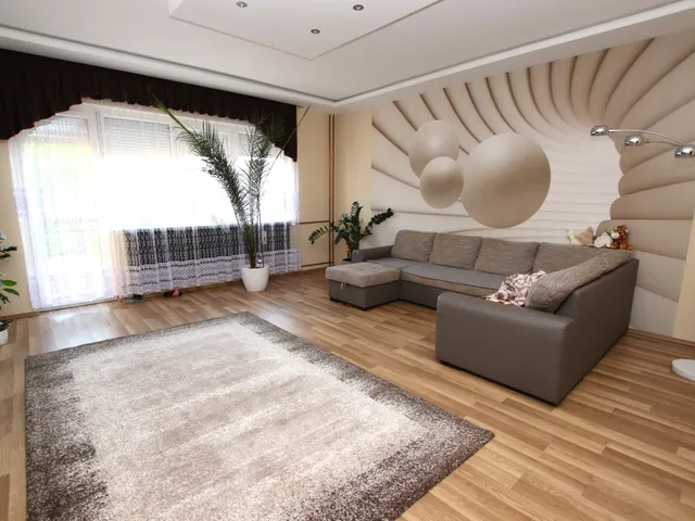 Eladó ház Debrecen, Csapókert 140 nm